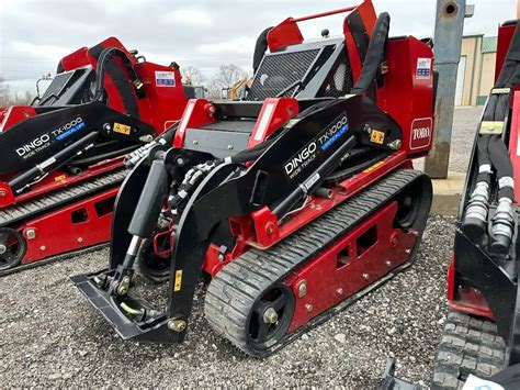 Dingo® TX 1000 Track Loader, Wide 